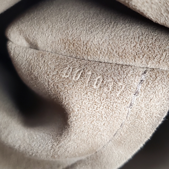 LOUIS VUITTON RITA MM - Picture 16 of 16